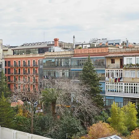 Sun Rambla Catalunya Gaudi-3